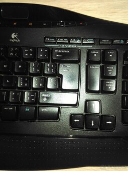 Bezdrátový set klávesnice a myši Logitech MX 3200 - 5