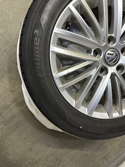 Originál ALU kola Volkswagen 5x112 s letními pneu 205/55 R16 - 5