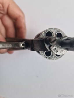 Historicky revolver ráže 320 - 5