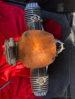 Originální nove motory z vojenského depozitu Dněpr K750 - 5