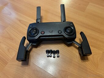 Prodám DJI Mavic air Fly More combo - 5