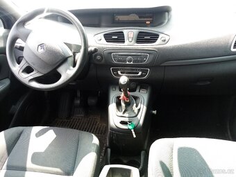 Renault Scenic III,3, grand 1.6 DCI 81kW r.v.2010 - 5