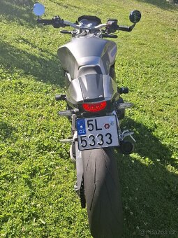 Prodám Honda cb1000r r.v2020/10 najeto 8000km - 5
