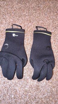 Potapěčské rukavice a kukly - 5