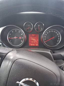 Opel zafira 1,6 cng 2013 110 kw - 5