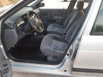 Renault Megane 1.6 - 5