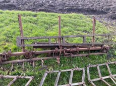 Nesené brány s kultivátorem a zátěží - 5