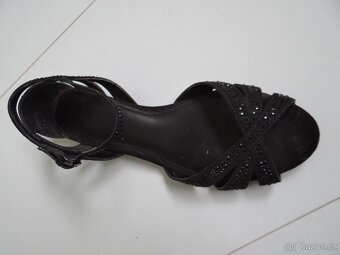 Dámské černé páskové sandály Aldo (vel. 40) - 5