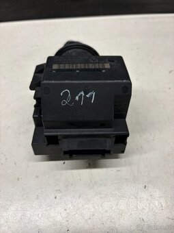 //Spínací skříňka Mercedes W203 2000-2007// - 5