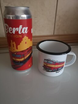 Přír. taška, trika, plecháček, pivo,...pro fanoušky mašinek. - 5