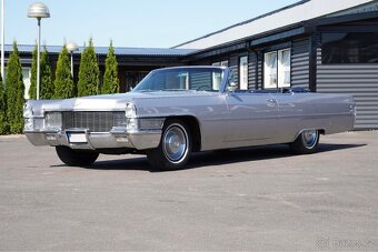 1965 Cadillac Deville Convertible - 5