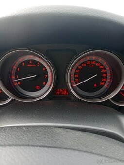Mazda 6 GH Dynamic/GTA, polokůže, BOSE, xenony, hezký stav - 5