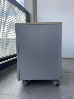 Pojízdná kancelářská skříňka se 4 zásuvkami - 5