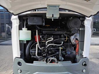 Minibagr XTM X15 bez kabiny - 5