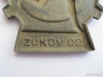 3 x odznaky - 30 tá - 40tá léta - 5