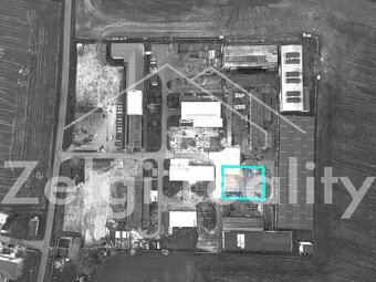 Pronájem multifunkční plochy - 2700m2 - v průmyslovém areálu - 5