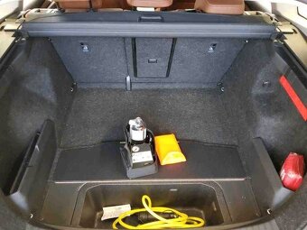 Škoda Enyaq 60 Suite 132kw/LED/kamera/tepelko/keyless GO - 5