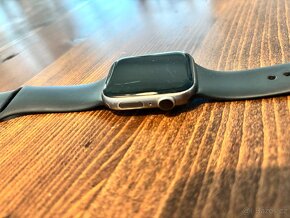 Apple Watch 4 Space Grey - 44mm - 5