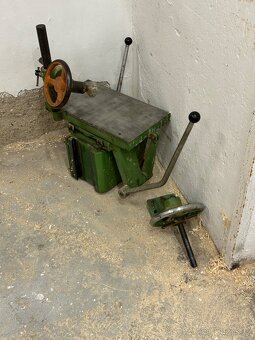Srovnávací a Tloušťkovací frézka - 5