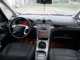Ford galaxy - 5