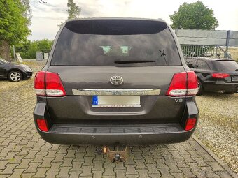 TOYOTA LAND CRUISER 200 4.5D V8 195KW,ZÁVĚS 3.5T - 5