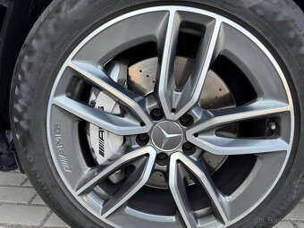 Mercedes Benz GLB AMG35 - 5