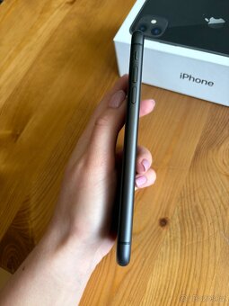 Iphone 11, 128GB, Černý - 5