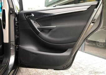 Citroën Grand C4 Picasso 1.6 HDi nafta manuál 82 kw - 5
