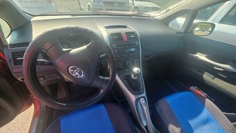 Toyota Auris 2008, 1.4 - 71 kW - 5