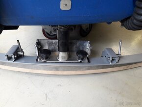 Podlahový mycí stroj Nilfisk Alto Encore L 33 - 5