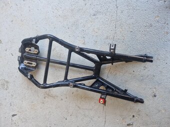 ducati 1098 horní rám - 5