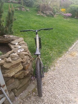 Prodám horské kolo dirt jump polygon - 5