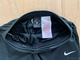 Tepláky Nike vel. 147-158 cm - 5