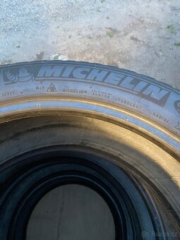 275/45 R21 110V Michelin 4x5mm dot2219 Zimní - 5