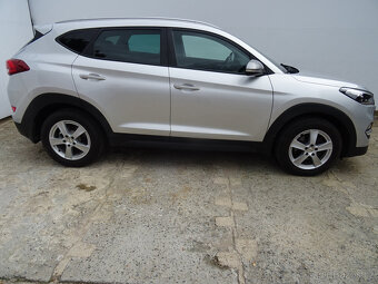 Hyundai Tucson 1.7CRDi,85kW,NovéČR,S.kniha,klima - 5