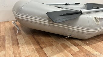 Nafukovací člun s motorem – kompletní sada - 5