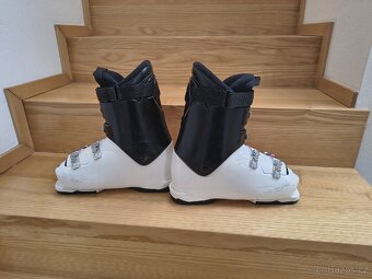 Prodám juniorské/dětské přeskáče/lyžáky Dalbello 24,5 - 5