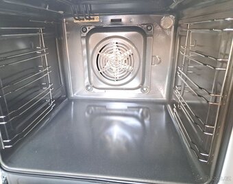 Sklokeramický sporák Amica. - 5