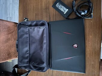 Herní notebook 17,3" MSI GL73 8SD - 5