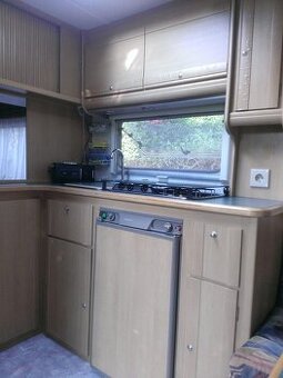 Karavan obytný přívěs SWIFT 490/2, do 1200kg - 5