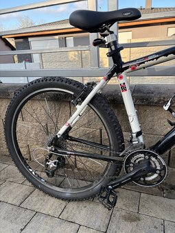 Dámské horské kolo Superior 845, M, 27,5” - 5