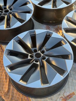 Alu kola 5x112 R21 Škoda Enyaq Betria /supernova - 5
