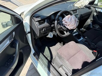Škoda Octavia Combi 2.0 TDI 110kw 6/2015 STYLE - 5