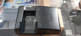 Sony NEX-5N - 5