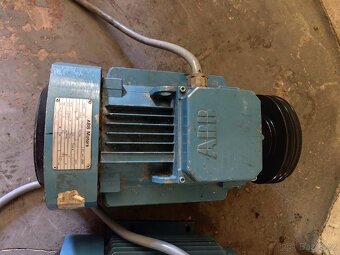 Elektromotory ABB - 5