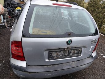 Škoda Octavia 1.6 - TOUR - TOP STAV - veškeré díly z vozu - 5