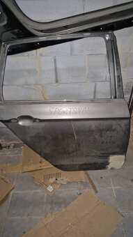 vw Golf sportsvan 3x kapota ,dveře, blatníky, světla obyč i - 5