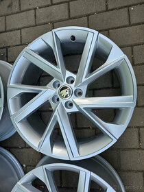 ALU kola Škoda 5x100 Kamiq Scala R18 ET39 7J VEGA nové - 5