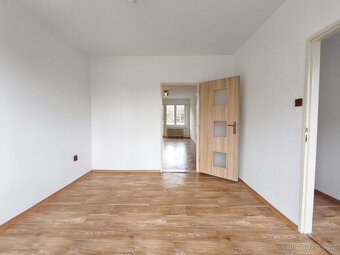 Prodej bytu 2+1, 49 m² – kompletní rekonstrukce, Jirkov - 5