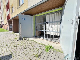 Pronájem prostorné garáže, 37 m2 - ul. Gagarinova, Znojmo - 5